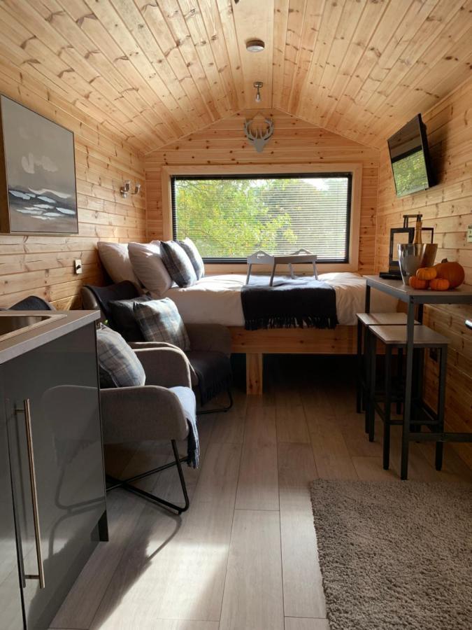 River Huts, Highland River Retreat With Hot Tub Inverness Dış mekan fotoğraf