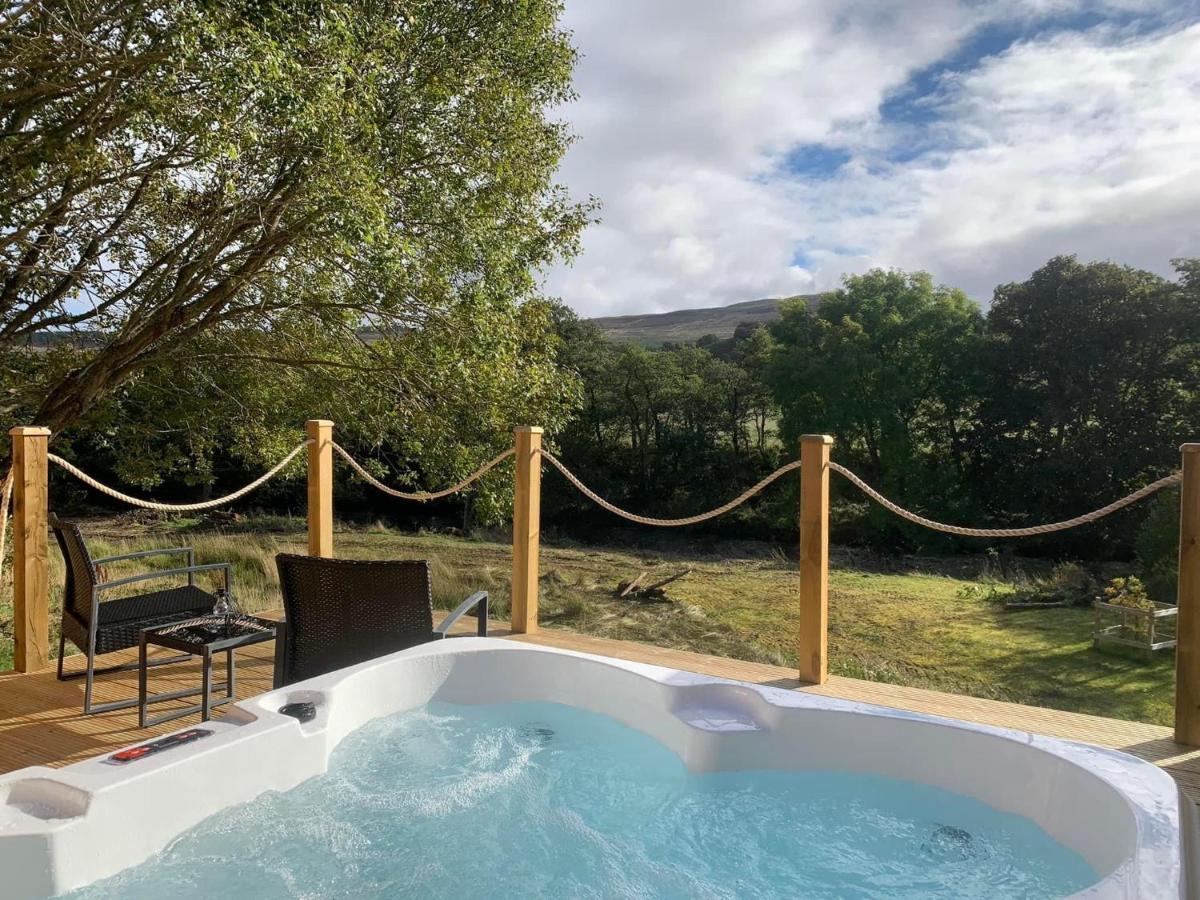 River Huts, Highland River Retreat With Hot Tub Inverness Dış mekan fotoğraf