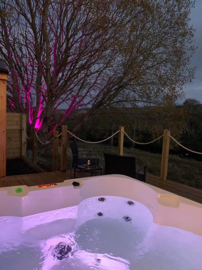 River Huts, Highland River Retreat With Hot Tub Inverness Dış mekan fotoğraf